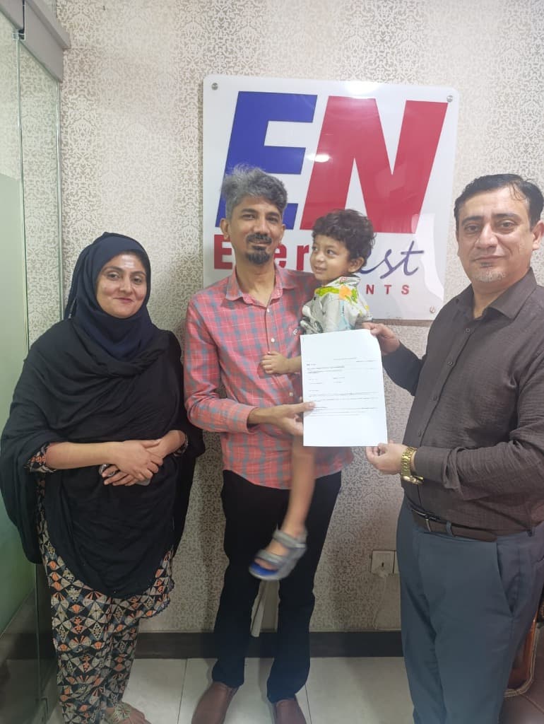Hazique Zaheer and Hina Khan Family - Canada Immigration Success